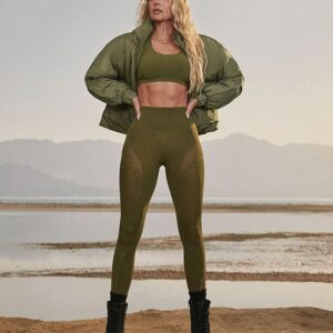 New post: Khloe Kardashian was active on Instagram on Friday as she shared two new pH๏τos modeling looks from her upcoming second drop with Fabletics