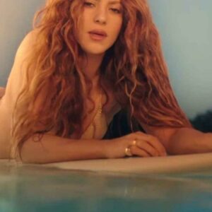 Sexy y surfera, Shakira estrena 'Don't Wait Up' y revoluciona las redes